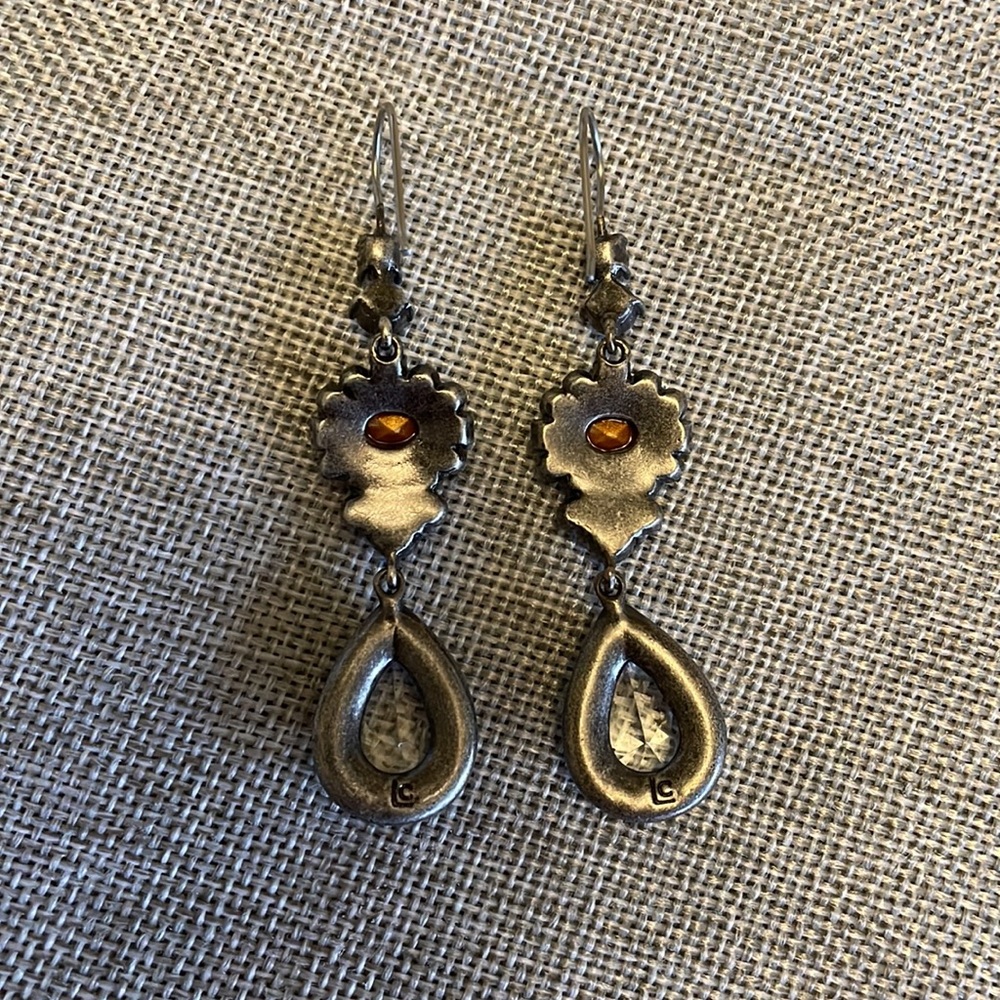 Rhinestone chandelier earrings. Stunning! - Picture 6 of 6